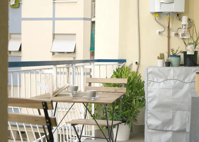 Apartamento Bright With Balcony Near Centre & Metro